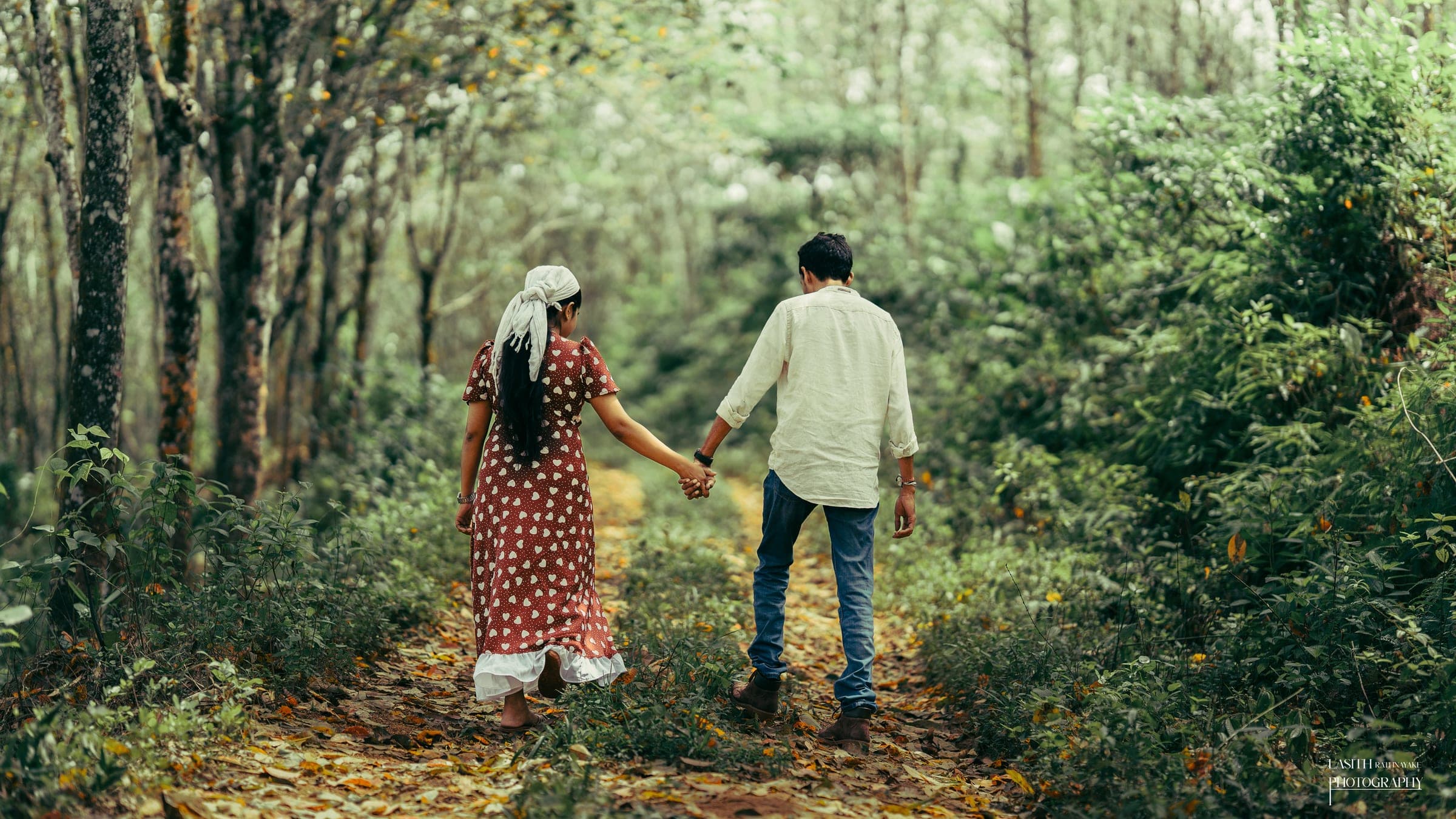 Viraj and Ruvini on their pre-wedding shoot in the forest, photo 1 of 15