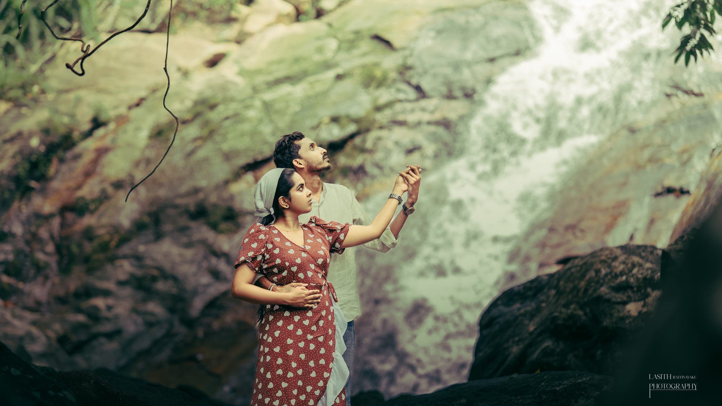 Viraj and Ruvini on their pre-wedding shoot in the forest, photo 11 of 15